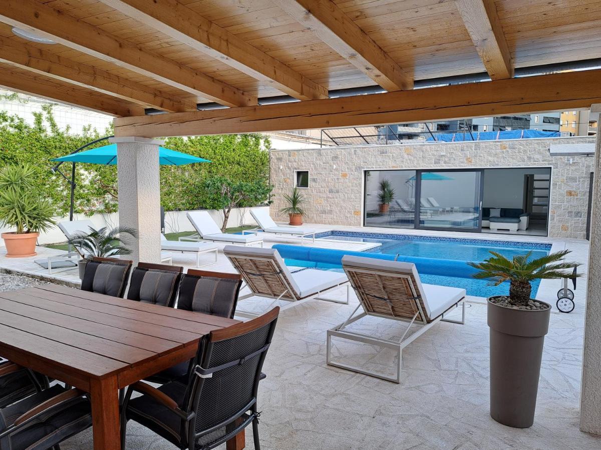 Villa Enjoy Lux In سبليت المظهر الخارجي الصورة
