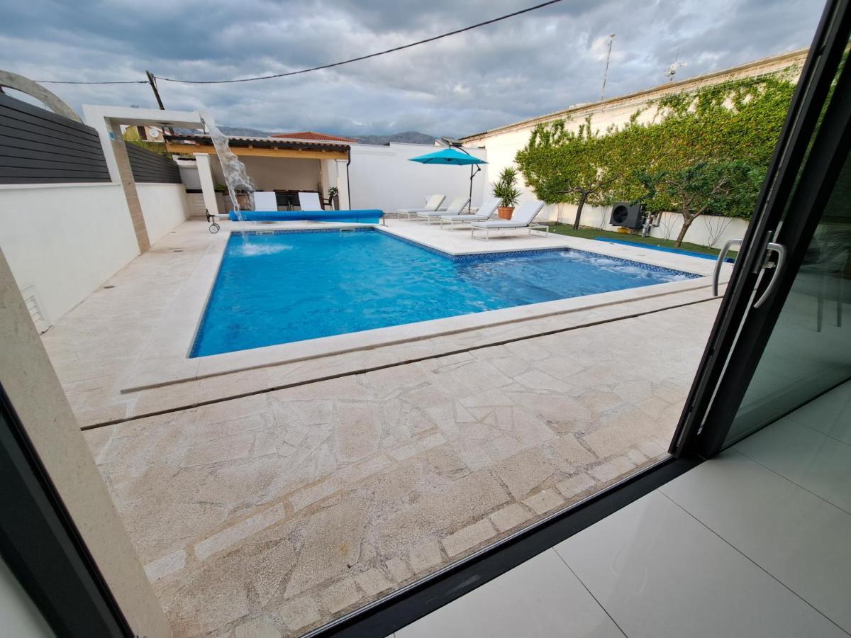 Villa Enjoy Lux In سبليت المظهر الخارجي الصورة